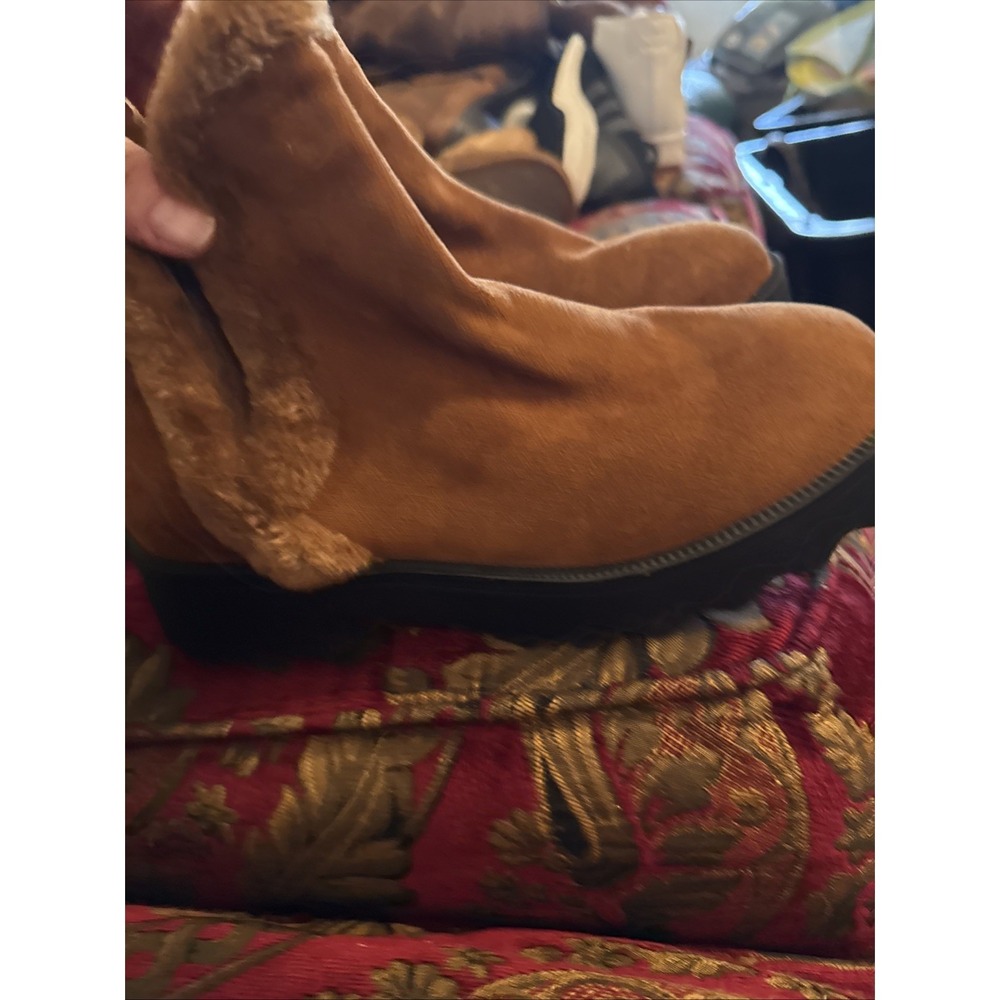 Aerosoles Winter Boots Size: 6.5 Brown With Fur